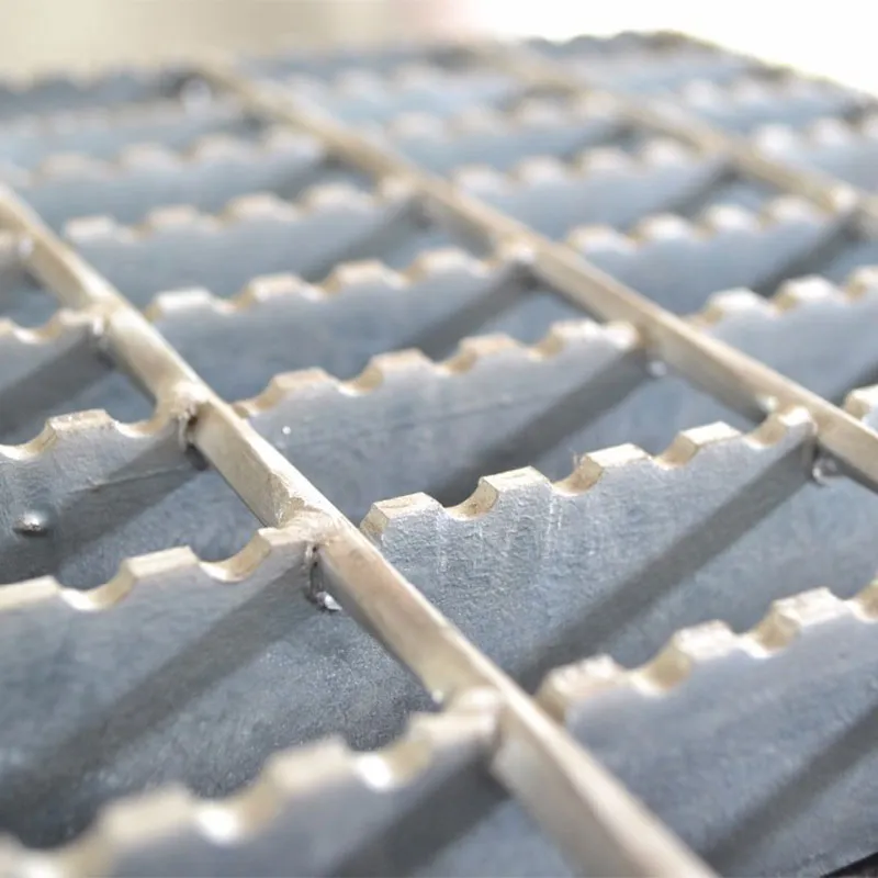 Зубчатая стальная решетка (3)